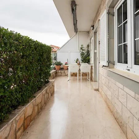 아파트 Kalina Deluxe *