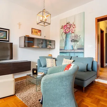 아파트 Kalina Deluxe