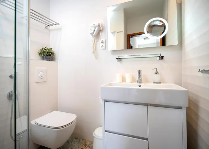 Kalina Deluxe Jelsa (Hvar)