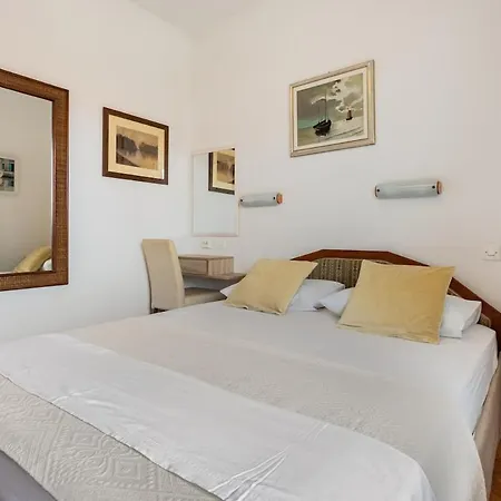 Kalina Deluxe Jelsa (Hvar)